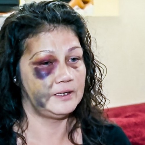 Cop Beats Mother and Pounds Her Face Into Table in Front of Her 8-Yr-Old Child