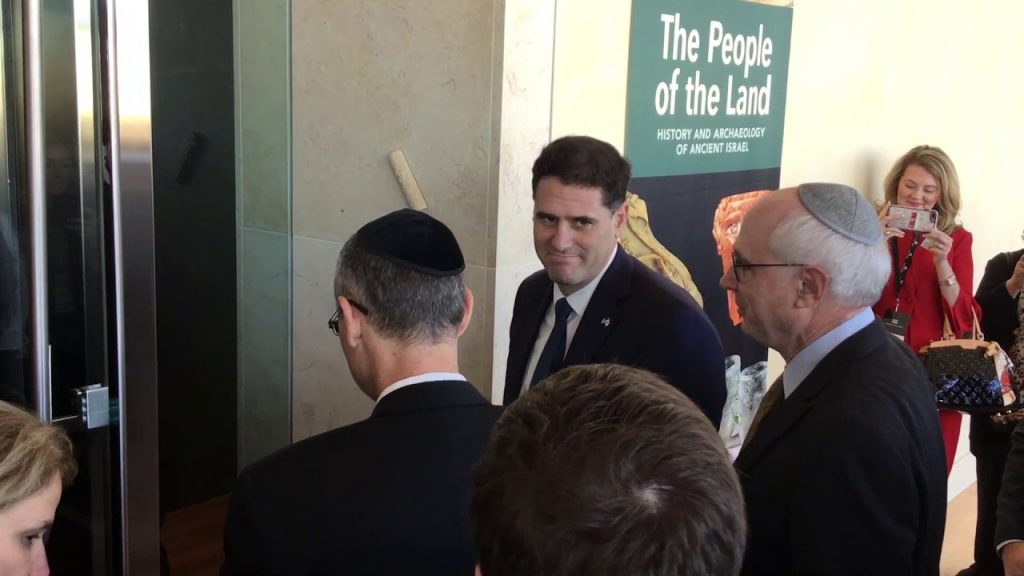 Christ Cuck Promotes jew-worship in DC