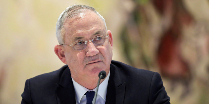 Gantz Urges Palestinians to Return to the Negotiation Table