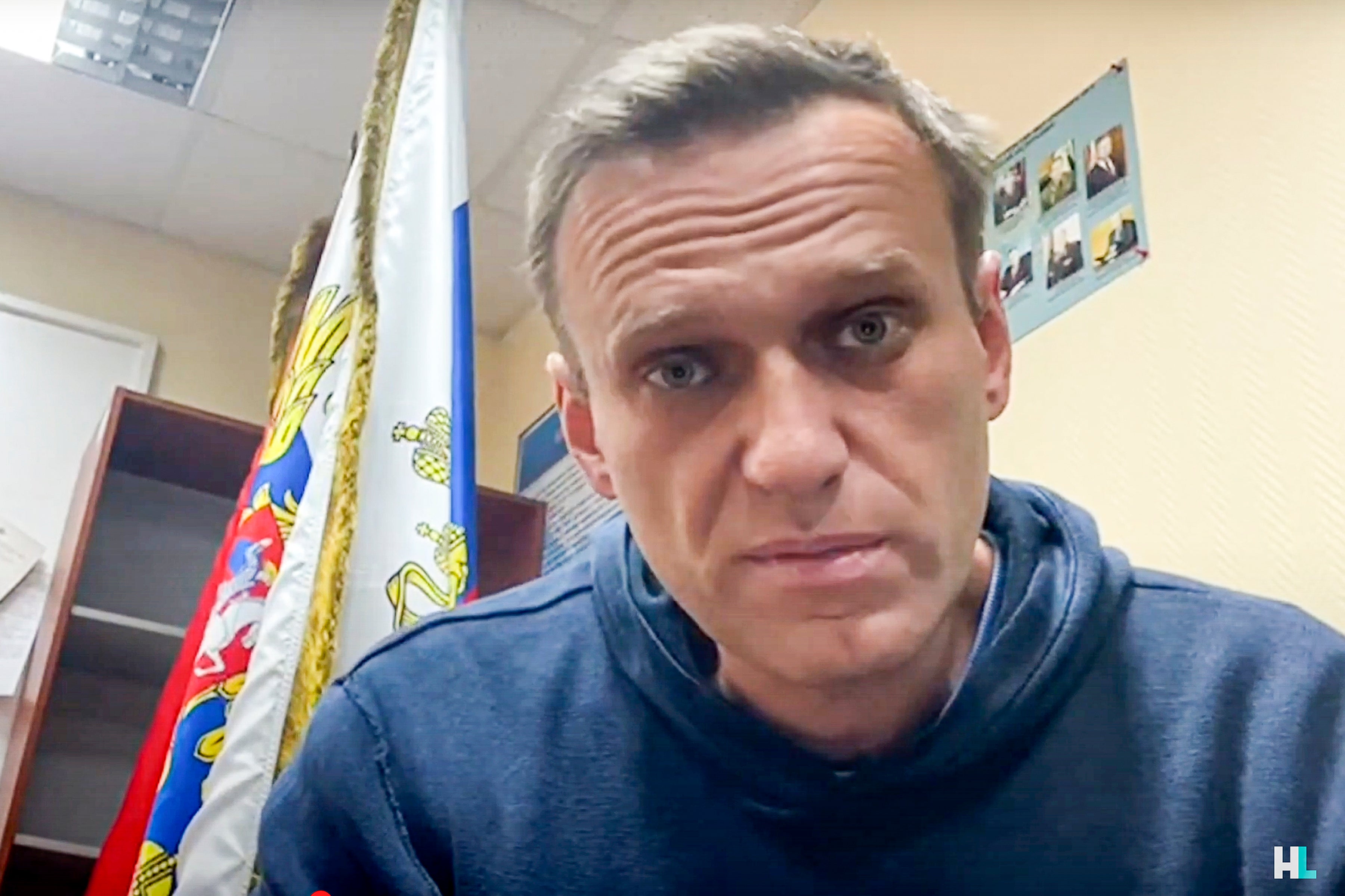 Alexei Navalny: Russian court jails Kremlin critic for 30 days