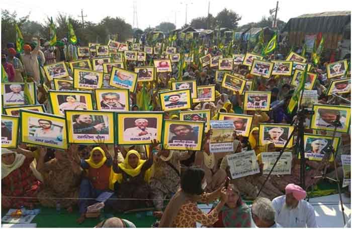 Republic Day May Be Just the Right Time for the Government to Reach Out to Farmers, Minorities and P...