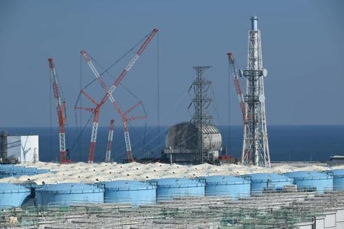 Damaged Fukushima Reactors Leaking Coolant After Last Weekend's 7.3 Earthquake