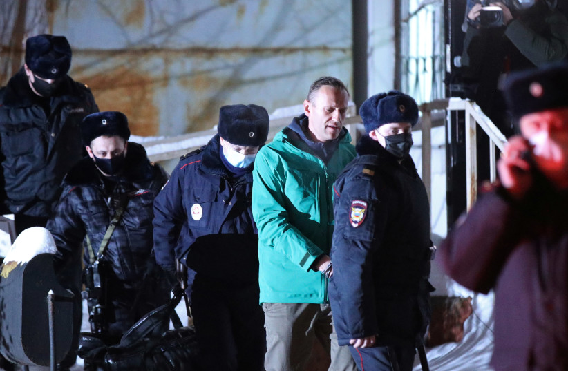 Russia detains around 200 people, including leading opposition figures