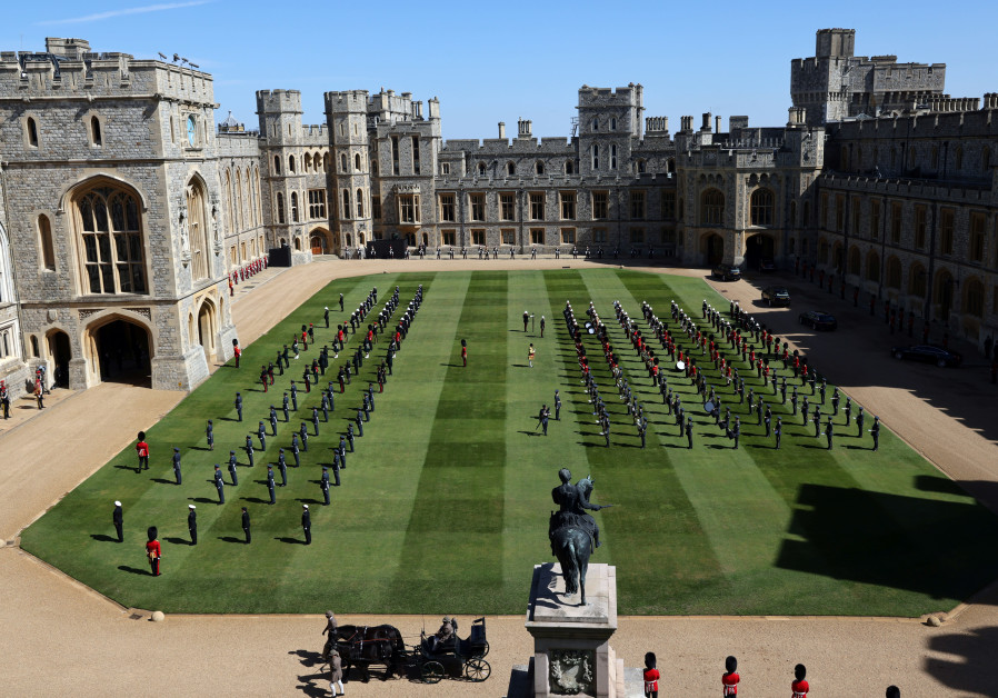 Members of the military stand guard on the day of the funeral of Britain's Prince Philip, husband of Queen Elizabeth, who died at the age of 99, at Windsor Castle in Windsor, Britain, April 17, 2021. (Reuters) 