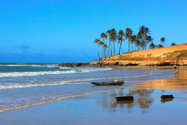 Lagoinha Beach, Ceará, Brazil (Luiza / Adobe Stock)