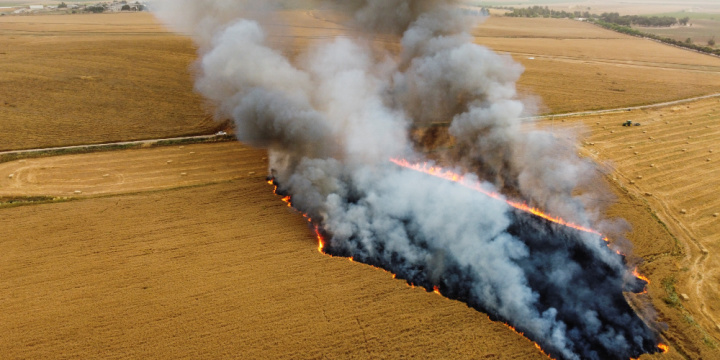 Thirty-Five Fires in Israel’s South as Gaza Terrorists Launch Incendiary Balloons