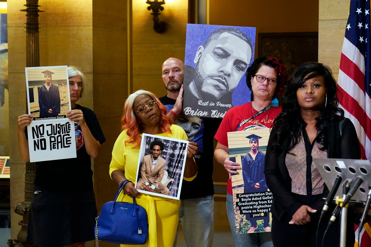 Minnesota lawmakers pass modest police accountability bill