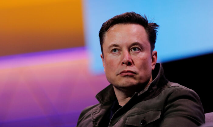 SpaceX owner and Tesla CEO Elon Musk speaks during a conversation with legendary game designer Todd Howard (not pictured) at the E3 gaming convention in Los Angeles, Calif., on June 13, 2019. (Mike Blake/Reuters)