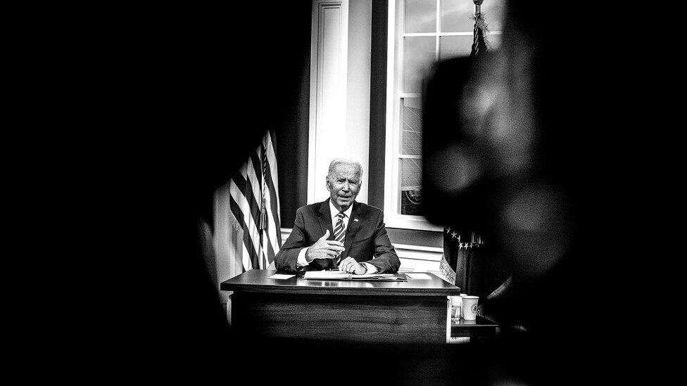 Biden's job approval rating nosedives