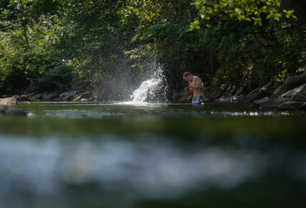 Environment Canada Issues Heat Warnings for BC, Parts of Alberta and the North