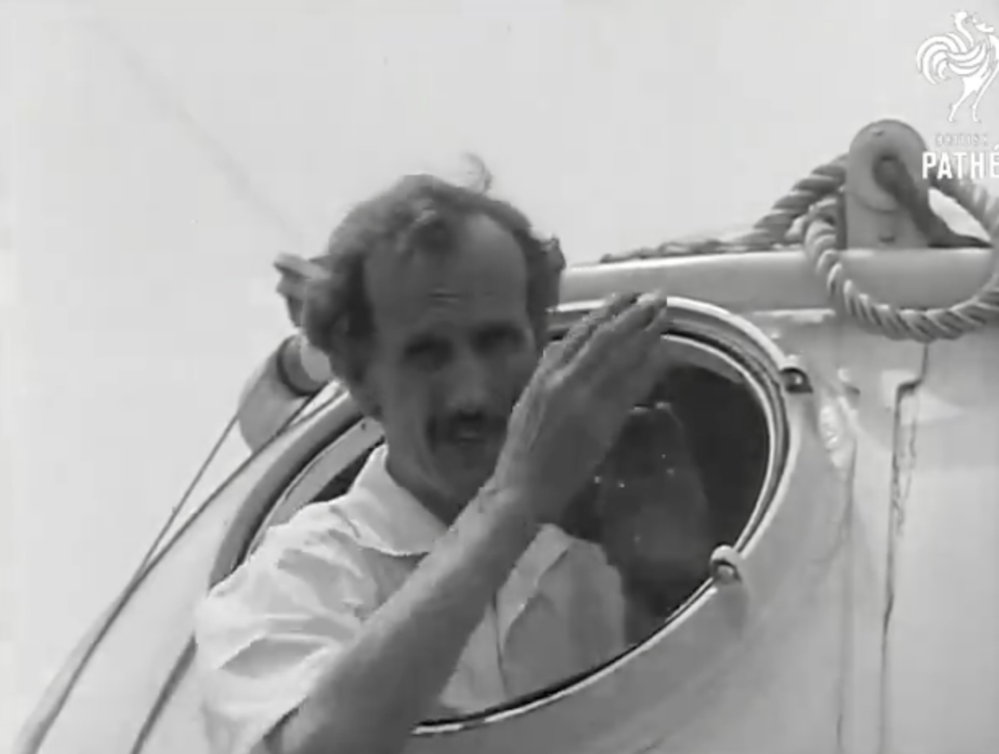 "It Seemed A Flat Disc With An Upturned Edge" | Professor Auguste Piccard 1931